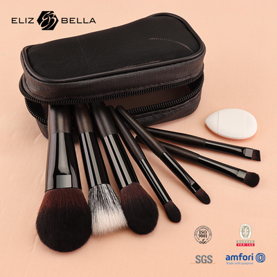 De perfecte aanvulling op je collectie, kleine borstel set met rits cosmetische tas