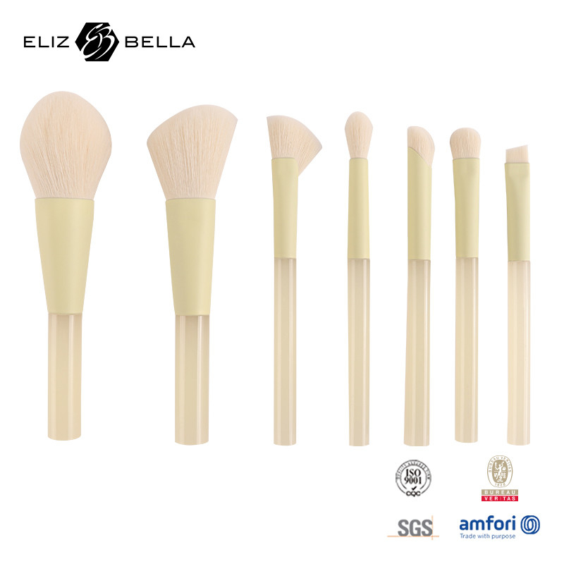 Draagbare korte handgreep Mini Travel Set Cosmetische make-up borstel Set Duurzaam en modieus