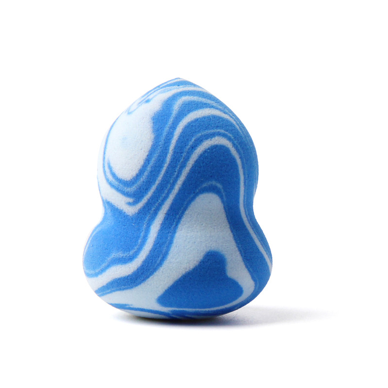 Aangepaste en ODM make-up puff spons: uw geheim voor een vlekkeloze make-up applicatie