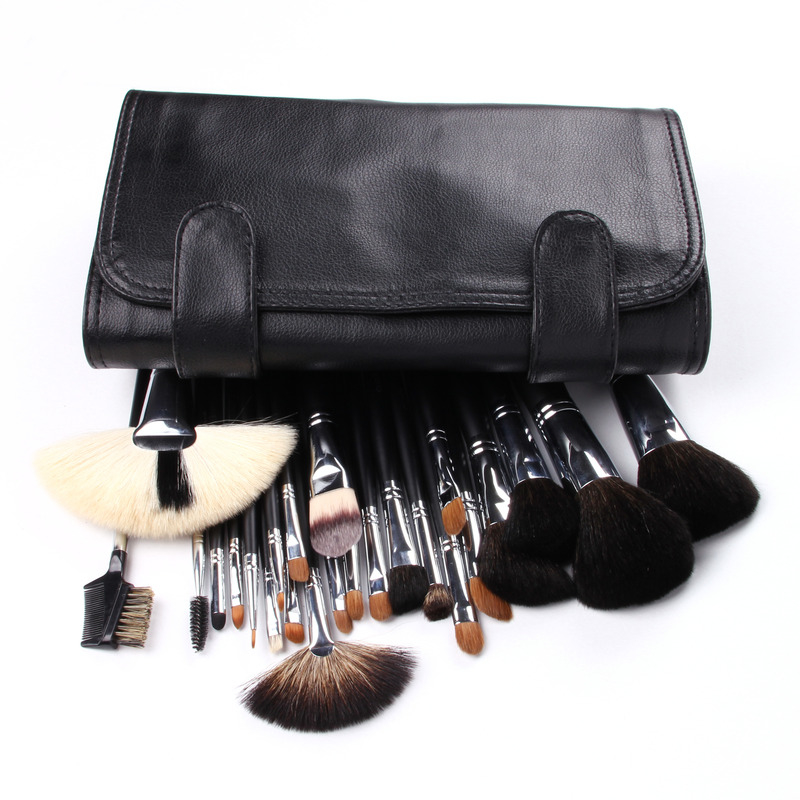 Zachter en hygiënisch reismake-up kwastenset ideaal voor touch-ups onderweg Synthetisch haar Zwart/ Aangepaste kleuren